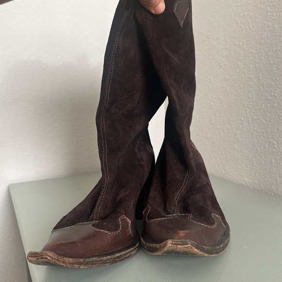 Vintage Guiseppe Zanotti Turquoise & Silver
Brown Suede Cowboy Boots size 8 - Picture 3 of 11